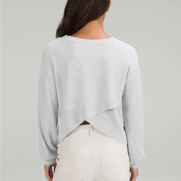 NWOT Lululemon Reversible Crossover Sweater - Heathered Light Grey SZ 6 - Picture 2 of 7